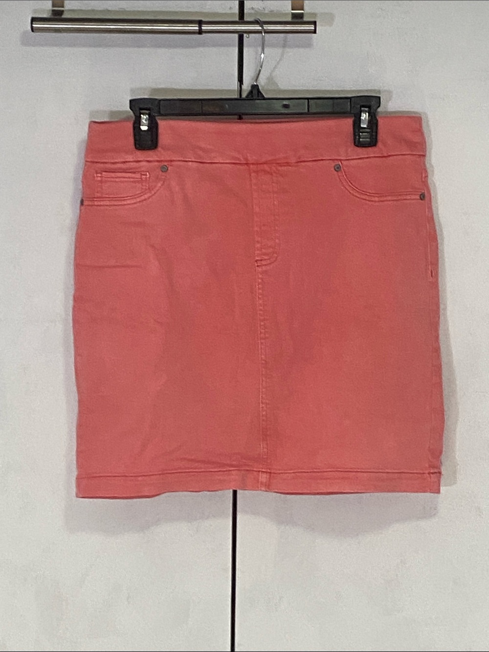 Chicos Size 6/.5 Coral Stretch Denim Mini Skirt Skort Preppy Outdoor